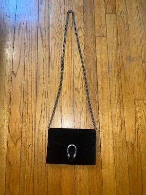 Auténtico mini bolso Gucci Dionysus de gamuza negra con cadena Foto 1 de 4