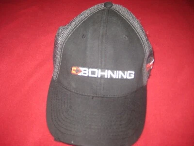 Bohning Blazer Vanes Boné Preto, Ajustável, Mal Usado, Parte Malha Aparência "usada" - Imagem 1 de 4