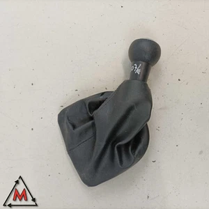Pomello con cuffia leva del cambio Fiat Cinquecento Mk3 1995-1998 usato (88137) - Picture 1 of 5