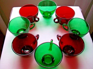 8 VINTAGE ANCHOR HOCKING SNACK / PONCHE TAZAS 4 ROJO RUBÍ REAL + 4 VERDE BOSQUE - Imagen 1 de 3