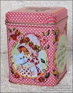 NEW VINTAGE OLD STOCK WICKS N TINS CANDLE STRAWBERRY SHORTCAKE & WHITE CAT 1982 - Picture 1 of 5