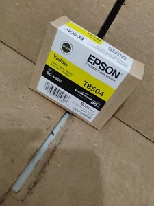 Genuine Epson SC-P800 Yellow Ink Cartridge T8504 Date: 12/ 2017 - Picture 1 of 3