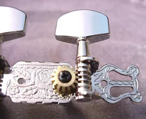 CHROME GUITAR MACHINEHEADS OLD STYLE 3 ON A STRIP - TUNERS - Picture 1 of 4