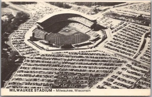 Milwaukee, Wisconsin Postcard MILWAUKEE COUNTY STADIUM Braves & Brewers - 1974 - Picture 1 of 2