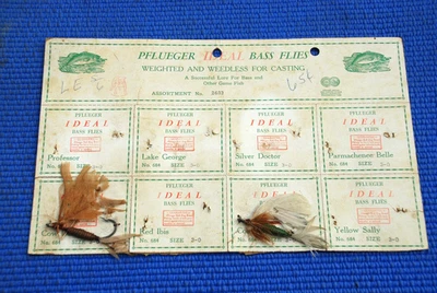 Antique Store display Fly Fishing Bass Flies NOS Pflueger Ideal Bass Flies Cards - Image 1 of 4