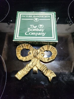 2 BOMBAY CO VICTORIAN Arco XL LATÓN Dorado GANCHOS DE PARED PARA COLGAR IMÁGENES Foto 1 de 4