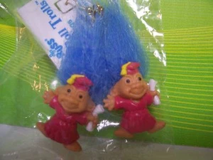 EHRENROLLE / GRADUIERTEN / ABSCHLUSS OHRRINGE - 1 Russ Troll - NEU IN VERPACKUNG - Bild 1 von 1