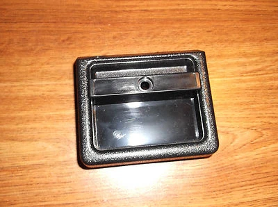 KIRBY VACUUM CLEANER HERITAGE 2 BELT LIFTER COVER TRIM. USED BUT GOOD CONDITION. - Image 1 of 4