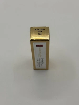 Elizabeth Arden Hermoso Lápiz Labial Hidratante Color Rojo Puerta Rojo 02 Foto 1 de 4