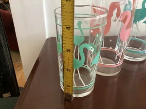 5er Set Flamingo Trinkgläser… sie haben verschiedene Farben und Größen - Bild 1 von 5