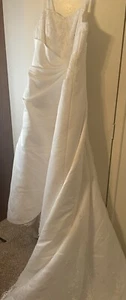 Wedding Dress Ivory Size 16 Women’s David’s Bridal Never Altered - Picture 1 of 9