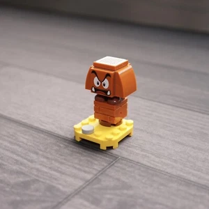 LEGO Super Mario Goomba's Shoe 71404 | Figura y plataforma interactiva Goomba - Imagen 1 de 8