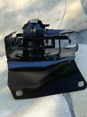 Ancla 3028 Montaje Motor Delantero Izquierdo Para 96-99 Chevrolet GMC C1500 Nueva Caja Desgarrada Foto 1 de 4