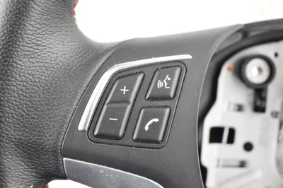 X1        2014 Steering Wheel 128154 - Image 1 of 4