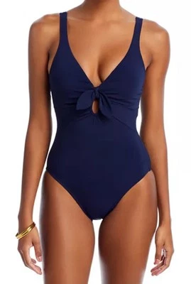 Traje de baño de una pieza Robin Piccone Ava cuello hundido corbata frontal, azul marino, talla 6, $178 Foto 1 de 4