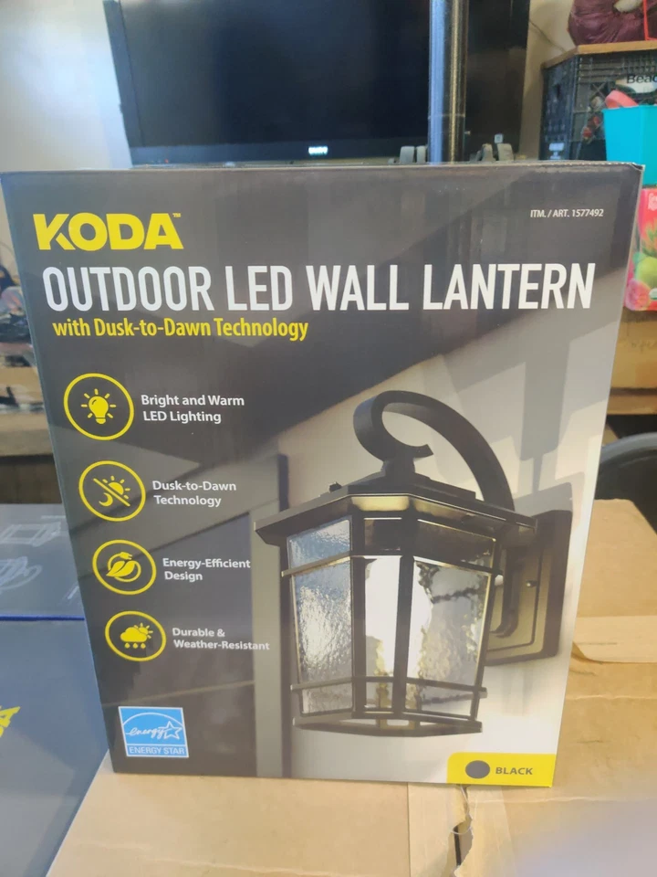 Koda Outdoor LED Wall Lantern Automatic Dawn to Dusk Sensor 800 Lumen 1577492