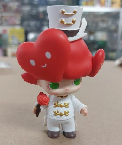 Pop mart blind box dimoo midnight circus ROSE KNIGHT RINGMASTER FLORAL HEART Cover