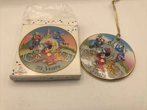 Walt Disney World "25 Jahre Magie" 2,5" Keramik Ornament - Bild 1 von 5