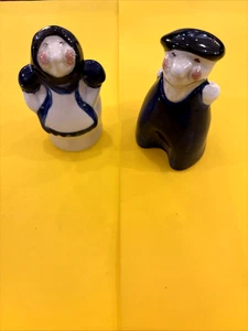 Vintage Old Couple Man & Woman Bubbe & Zayde Salt & Pepper Shakers - Picture 1 of 10