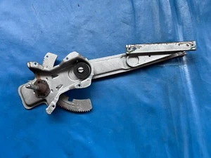 Rover 200/25/Streetwise & MG ZR Left Side Manual Window Mechanism (CUH10185) - Picture 1 of 2