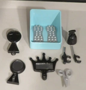 Bratz Doll Stylin Salon N Spa misc accessories - Picture 1 of 2