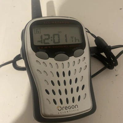 Oregon Scientific Portable NOAA Weather Alert Radio MODEL WR601 - Image 1 of 4