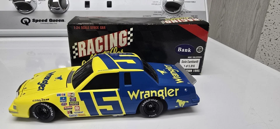#15 Dale Earnhardt Wrangler 1982 Thunderbird 1 de 5016 Foto 1 de 1