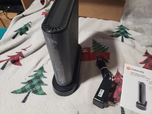 Motorola 24x8 Câble Modem Plus AC1900 Routeur WiFi MT7711 Modem - Photo 1/6