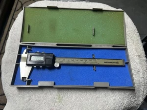 Mitutoyo 500-351 CD-6"P Digimatic Digital Dial Caliper, Very Good Condition - Picture 1 of 6