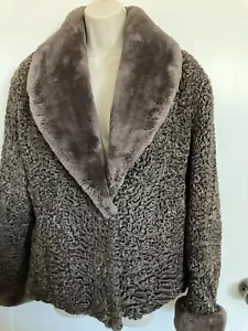 Vintage I.Magnin Astrakhan Curly Persian Lamb Coat With Sheared Beaver Collar - Picture 1 of 6