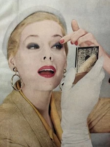 50er Jahre Erwin Blumenfeld fotografiert Beauty Editorial Ausschnitt 1953 - Bild 1 von 1