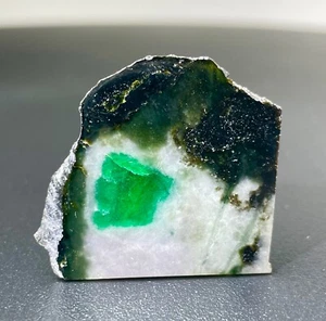 Platte Natur Smaragd poliert Minas Gerais Emerald - Picture 1 of 2