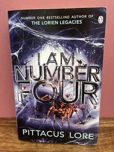 I Am Number Four: (Lorien Legacies Book 1) by Pittacus Lore. YA Paperback - Foto 1 di 2