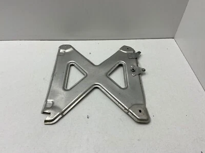 Placa de deslizamiento de escape de transmisión Raer daños Mazda MX-5 Miata OEM Foto 1 de 4