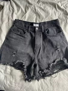 Pantaloncini Forever 21 donna 28 neri in denim strappato retrò taglio alto - Foto 1 di 3