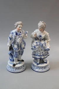 Pair of blue and white ceramic figurines  probably German 19th century - Picture 1 of 12