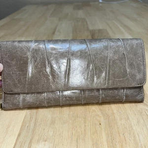 HOBO International Tegan dreifach faltbare Geldbörse, taupe - Bild 1 von 14