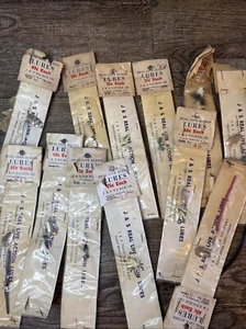 Vintage Lot 12 Köder Fliegen Angeln Neu aus altem Lagerbestand im Paket J&S Live Action - Bild 1 von 12