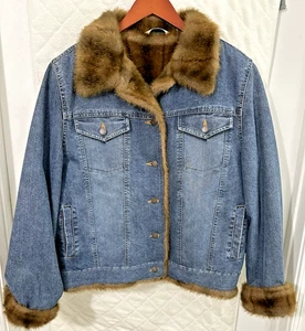 ST. JOHNS BAY Denim Trucker Jacket Faux Fur Collar XL - Picture 1 of 6