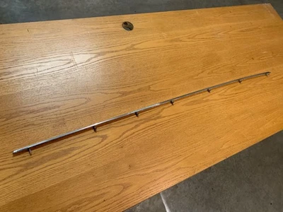 1966 Chevy Impala SS 427 396 Caprice hood center split moulding trim Bel Air 66 - Imagem 1 de 4