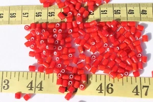 Cilindro de azulejo de 4 mm vintage vidrio francés rubí o naranja/rojo blanco cuentas de corazón/1 oz - Imagen 1 de 4