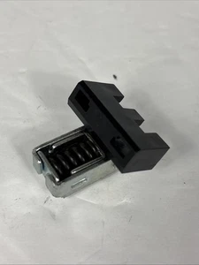 Technics SL-QD33 Stereo Turntable Parting Out Hinge - Picture 1 of 2