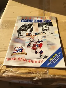MARCH 22,1996 WINNIPEG JETS VS PHILADELPHIA FLYERS OFFICIAL GAME PROGRAM GUC - Picture 1 of 8