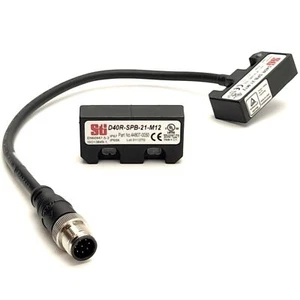 Omron D40R-SPB-21-M12 Safety Door Switch, 24VDC 200mA Rated, 3PST-2NC/1NO - Picture 1 of 6