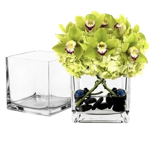 Vaso quadrato in vetro trasparente grande e pesante 6" - Foto 1 di 3