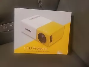 Meer Mini LED Video Projector/New,Open Box - Picture 1 of 3