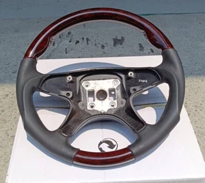 2008 09 10 for Mercedes C300 350 C63AMG W204 Steering Wheel Walnut Black Leather - Picture 1 of 5
