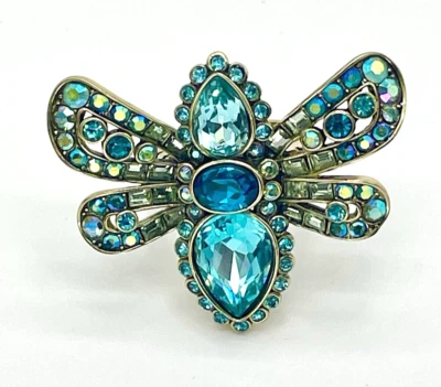 Anillo Heidi Daus Firmado Mariposa Belleza Cristal Aqua Mariposa Talla 8 Nuevo en Caja Foto 1 de 4