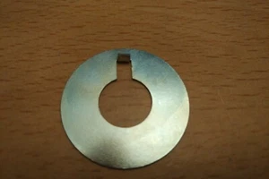 Suzuki GT250 X7 Primary Dive Nut Lock Plate 09166-12002-000 Alternative - Picture 1 of 3