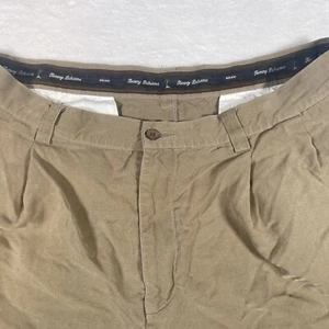 Tommy Bahama pantaloncino uomo plissettato davanti 100% seta marrone taglia 38W 8,5'' cuciture interne - Foto 1 di 6